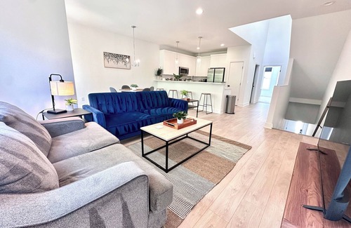 Downtown Condo | Rooftop DWTN Raleigh Oasis