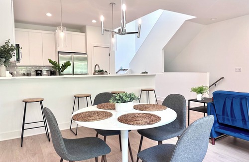 Downtown Condo | Rooftop DWTN Raleigh Oasis