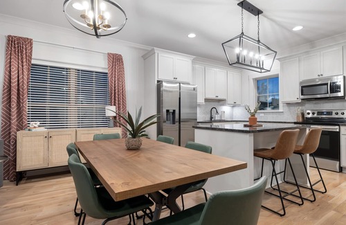 Murfreesboro House | Rooftop Relaxation in Downtown Murfreesboro