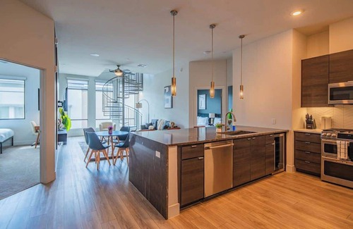 North Scottsdale Apartment | Rooftop Retreat | TPC Golf, Pool, Gym, Kierland