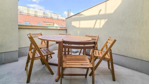 Ujlipotvaros Apartment | Rooftop Serenity Apartments