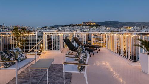 Omonia Apartment | Rooftops of Athens - Vathi Studio Jacuzzi & View