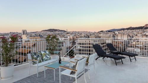 Omonia Apartment | Rooftops of Athens - Vathi Studio Jacuzzi & View