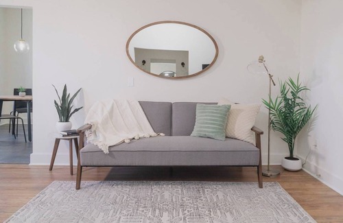 Brady Arts District Apartment | Room 2-4 Summary: In