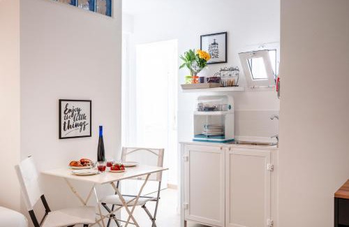 Bari City Centre Apartment | Room 4 - Lovely & Functional Studio