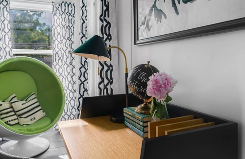 Woodstock Apartment | Room 6- Twin Gables of Woodstock