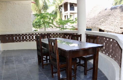 Mombasa House | Room-a Wonderful Beach Property in Diani