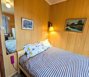 Gibostad House | Room at House of ade