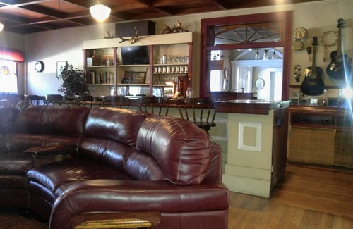 Port Albert Hotel | Room #1 at the Historic Port Albert Inn in beautiful Port Albert, Ontario!