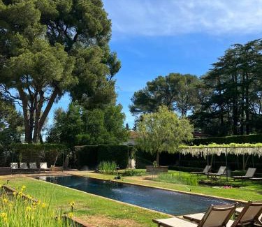 Le Pradet House | Room dhte in an exceptional villa
