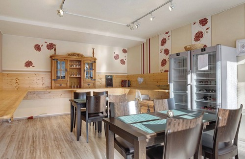 Sankt Georgen im Schwarzwald Apartment | Room 'Doppelzimmer Ohne Balkon 23' with Shared Garden and Wi-Fi