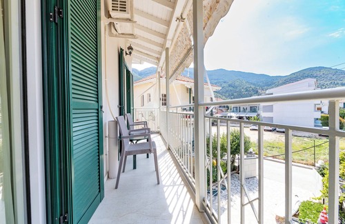 Nikiana Apartment | Room 'Garden View - Aeolus Building' with Shared Pool, Shared Garden and Air Conditioning