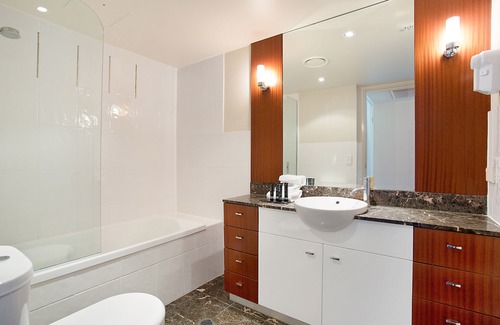 Surfers Paradise Resort | Room in a Luxury Resort with Great Views in Heart of Surfers Paradise Gold Coast