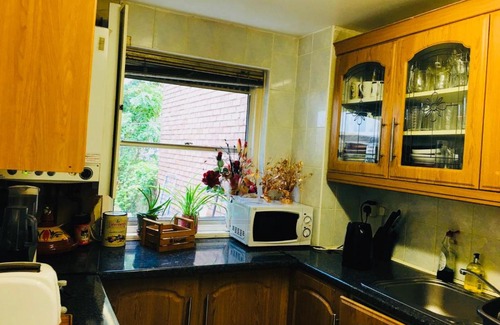 St. Dunstan's House | Room in BB - Double Bedroom in House Share to let at Stepney Green