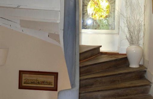 Saint-Jean-le-Blanc House | Room in Guest room - Maison lAmerique welcome you to one of their rooms Dogs are also welcomed