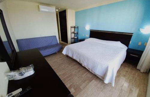 Zona Hotelera House | Room in Guest room - Studio 502 inside Cancun Resort