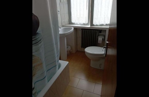 Luarca House | Room in Lodge - Double and single room - Pension Oria 3