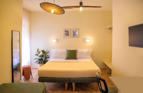 Foligno House | Room in the center of Foligno with elegant furnishings and equipped with all amenities