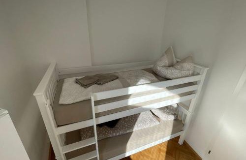 Leitendorf Apartment | Room in Top 2 Vila Rebuli For 4 people