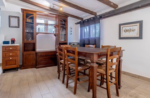 Porto Ercole Apartment | Room 'Libeccio' with Shared Terrace, Wi-Fi and Air Conditioning