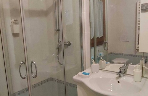 Udine House | Room 'Maria Stella Giardino' with Shared Garden, Wi-Fi and Air Conditioning