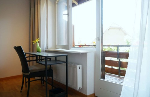 Urberg Apartment | Room 'No. 5' with Shared Terrace, Shared Garden and Balcony