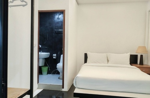 Wichit House | Room Only · Standard Room, 16min to Phuket Old Town
