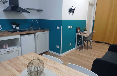 Quartiere XXIV Don Bosco House | Room rental for vacation, with bathroom in room 100 mt from subway
