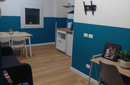 Quartiere XXIV Don Bosco House | Room rental for vacation, with bathroom in room 100 mt from subway