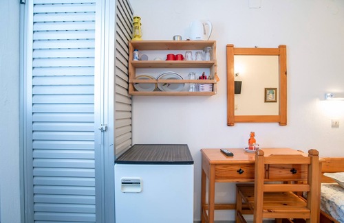 Logaras Apartment | Room 'Studio 7' with Mountain View, Wi-Fi and Air Conditioning