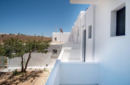 Logaras Apartment | Room 'Studio 7' with Mountain View, Wi-Fi and Air Conditioning