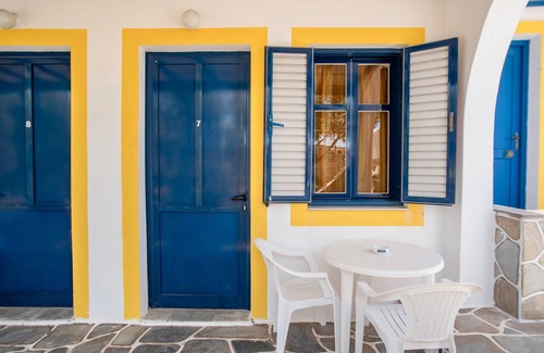 Logaras Apartment | Room 'Studio 8' with Mountain View, Wi-Fi and Air Conditioning