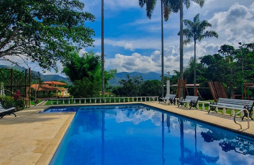 Pereira House | Room with 2 double beds
