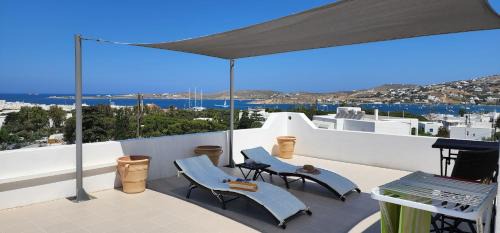 Paros Apartment | Room with sea view