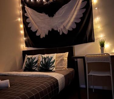 Kampung Rambutan Hostel | Room3A#IG theme Bargainous#Shared Bathroom#3pax#2min Kek Lok Si