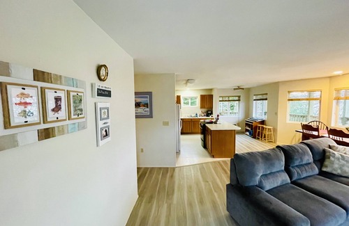 Ketchikan Apartment | Rooms With A View