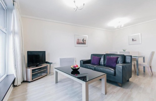 Woking Apartment | Roomspace Serviced Apartments - Centrium
