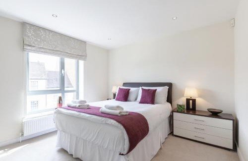 Epsom Apartment | Roomspace Serviced Apartments - Marquis Court