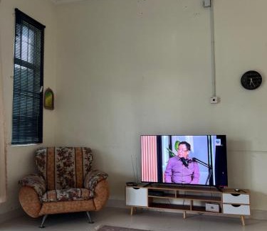 Telok Kachang House | Roomstay Bintong