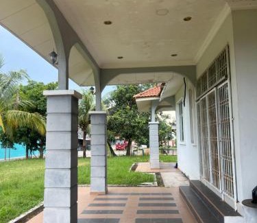 Telok Kachang House | Roomstay Bintong