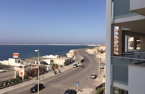 Municipio 3 Apartment | Rosato 60 – Sea View Apartment with Terrace, Wi-Fi, and Air Conditioning