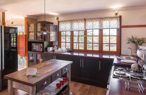 Makhado House | Rose and Ivy Cottages