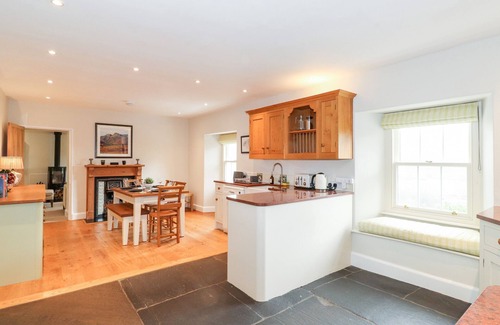 Troutbeck Cottage | ROSE COTTAGE AT TROUTBECK, character holiday cottage in Troutbeck