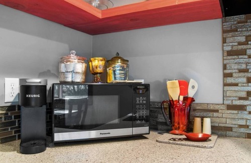 Columbia Falls Apartment | Rose's Place Cabin Near Glacier National Park
