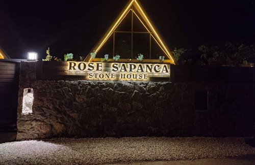 Adapazari Ski Chalet | ROSE SAPANCA STONE HOUSE SAPANCA DA Kİ EVİNİZ DOĞA VE GÖLE ÇOK YAKIN
