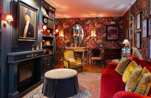 Sintra House | Rosegarden Essence Sintra - by Unlock Hotels