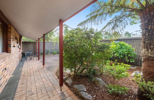 Blackheath House | Rosella Retreat | Perfect getaway for family and friends