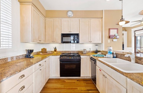 Rosemary Beach House | Rosemary Beach Carriage with Gulf Views and Balconies, 1 min to beach