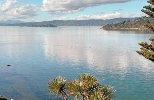 Wellington House | Roseneath Sea-view Haven Wellington