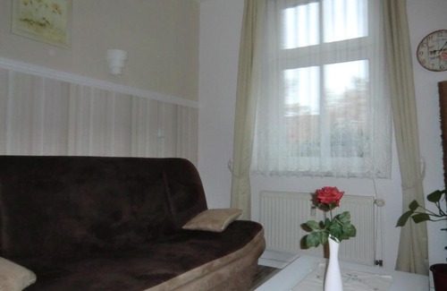 Schonebeck Apartment | Rosenflair 4 - [#127970]
